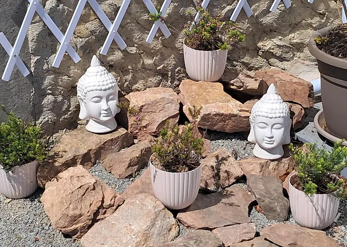 Le Serene Self Catering アパート